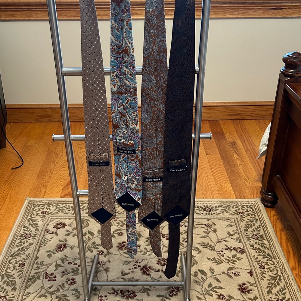 Dress ties